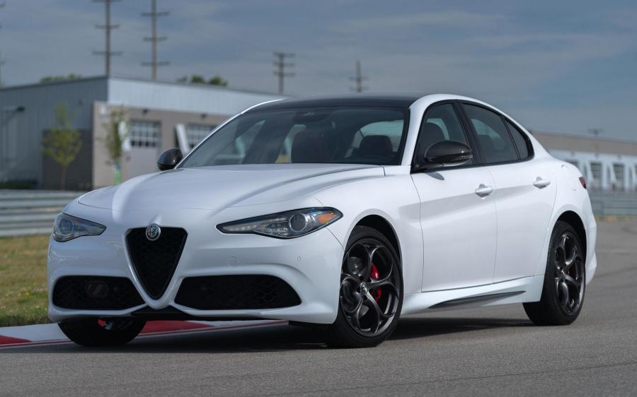 Alfa Romeo Giulia Ti Sport Q4 Carbon (952) (NA) '2018 - 19